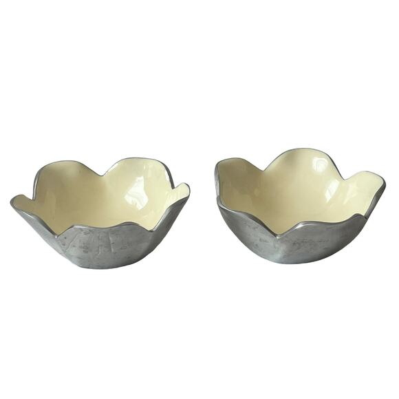 Nima Oberoi Lunares Small Silver/ Ivory Enamel Ruffle Fiore Nut Dipping Bowls - Picture 1 of 4